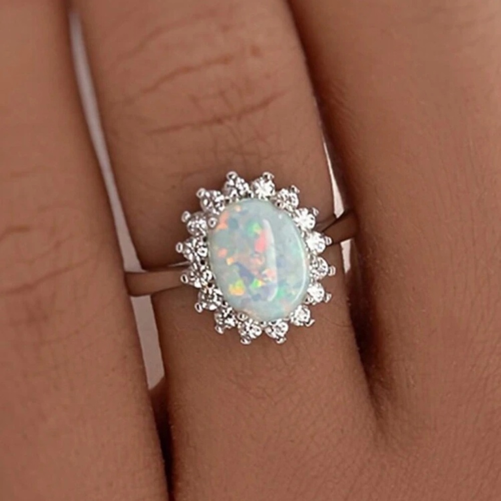 BRIDAL WEDDING ENGAGEMENT RING - Picture 3 of 7